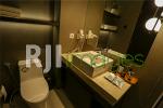 Bathroom bernuansa minimalis dengan fasilitas modern